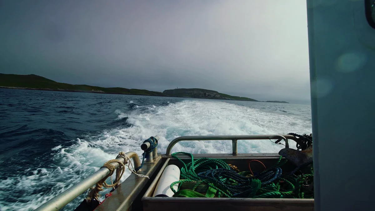 Sea, mountains and puffins.