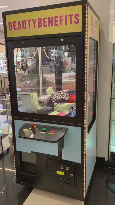 Bloomingdale's - Cosmetics Arcade Claw - Department Stores Near Me - San Francisco, California