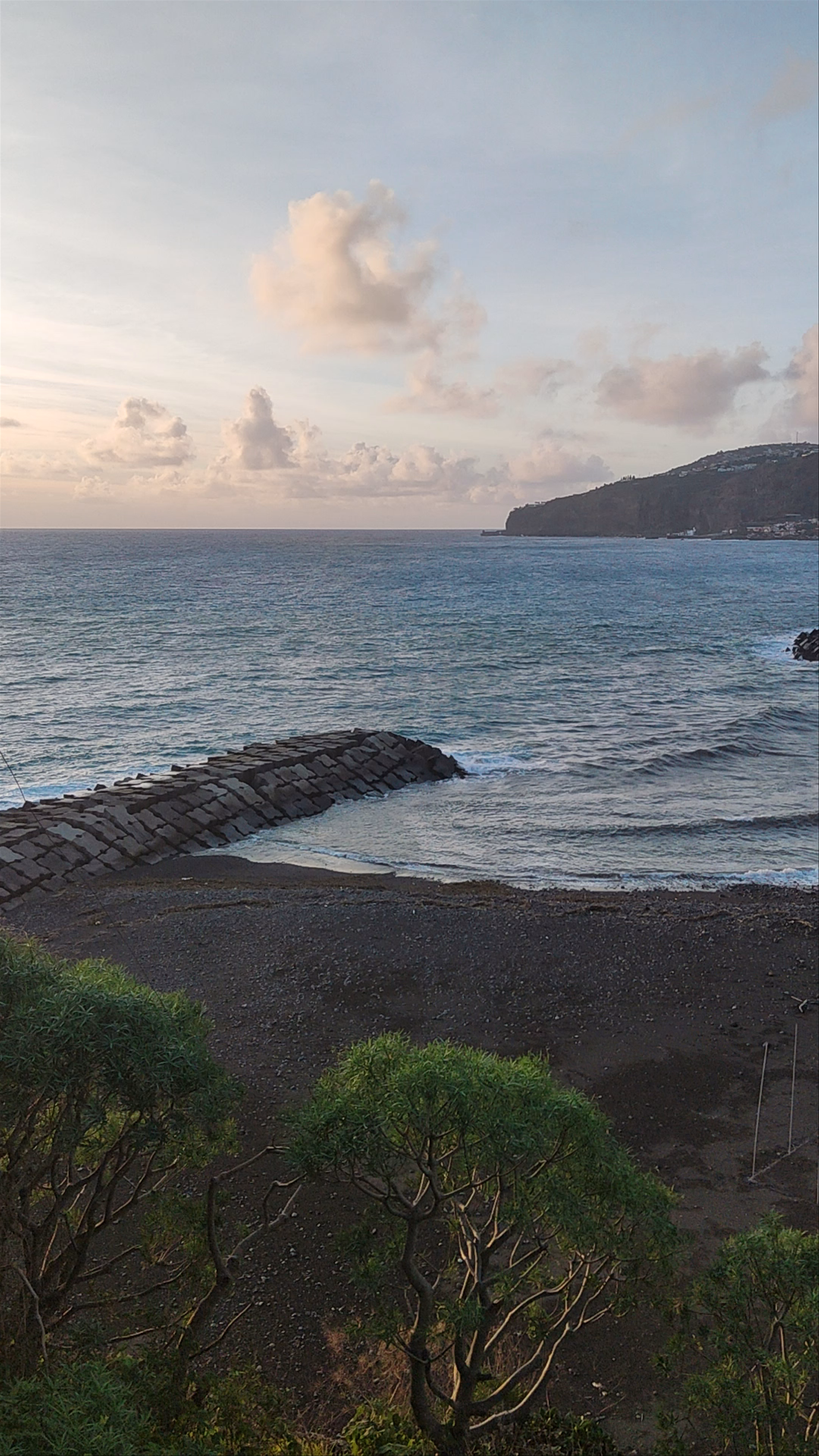 Praia Da Ribeira Brava