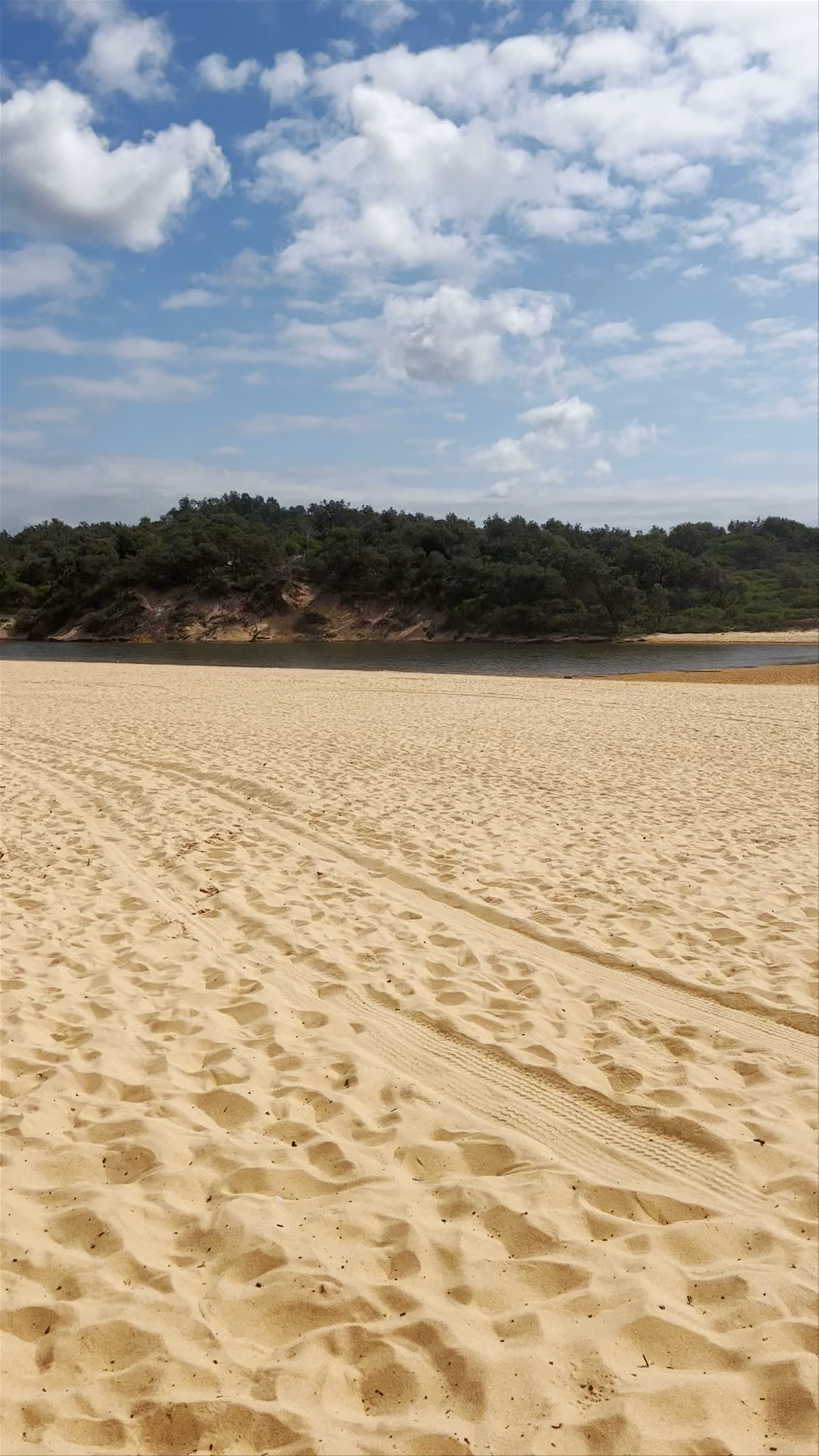 Wamberal Beach