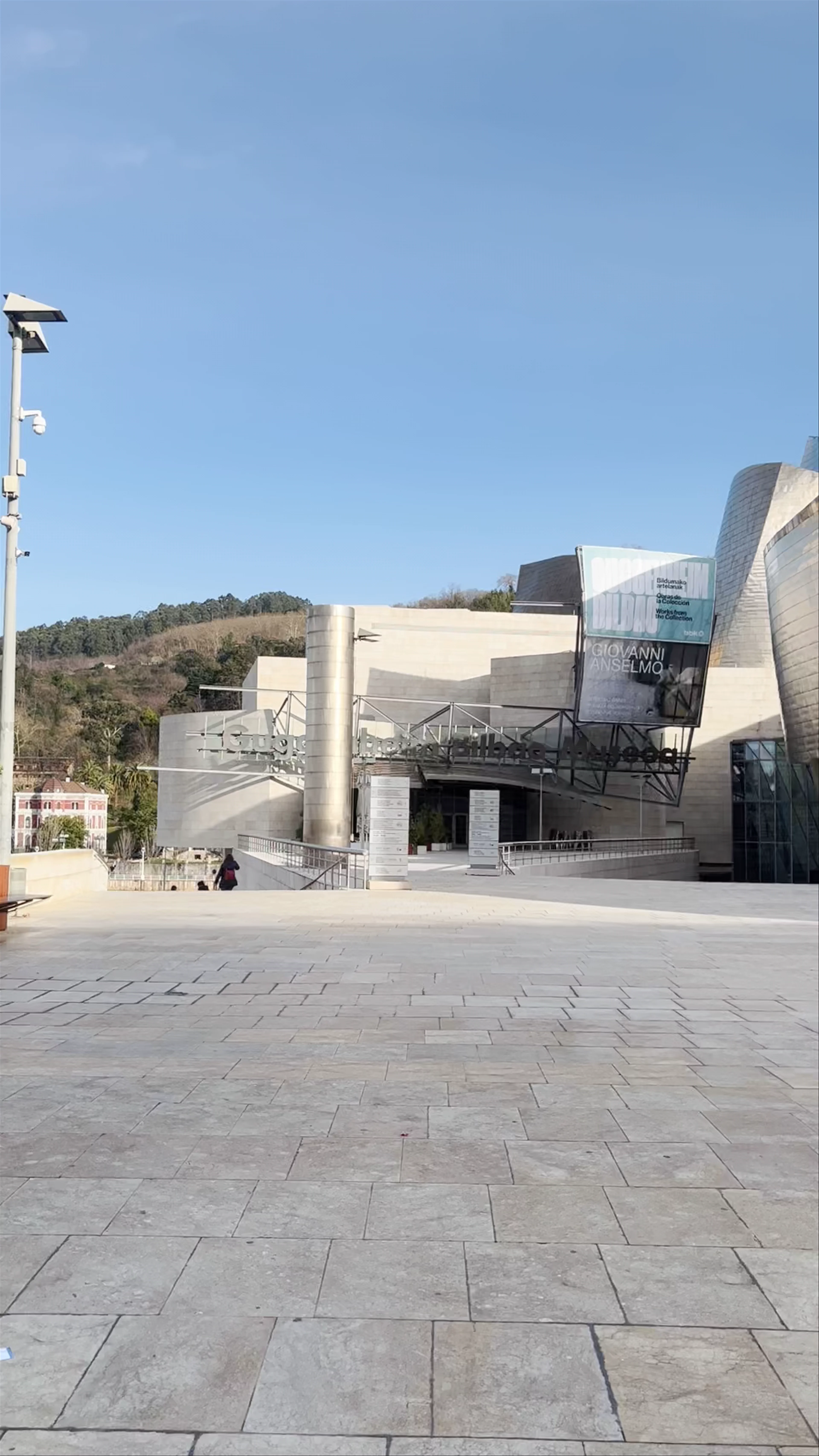 Puppy, Mazarredo Zumarkalea, Bilbao, Euskadi, Spain
