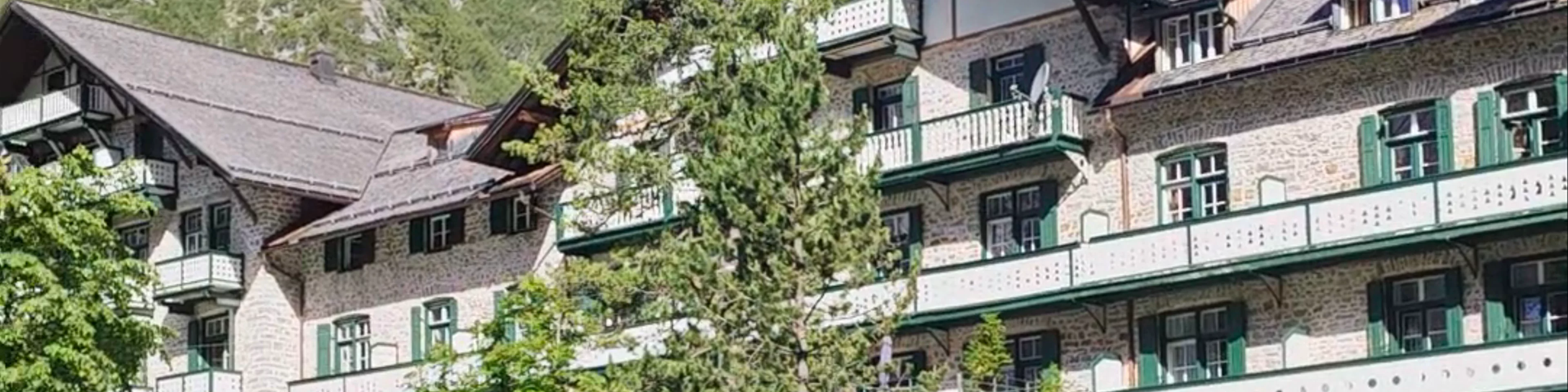 Hotel Lago di Braies