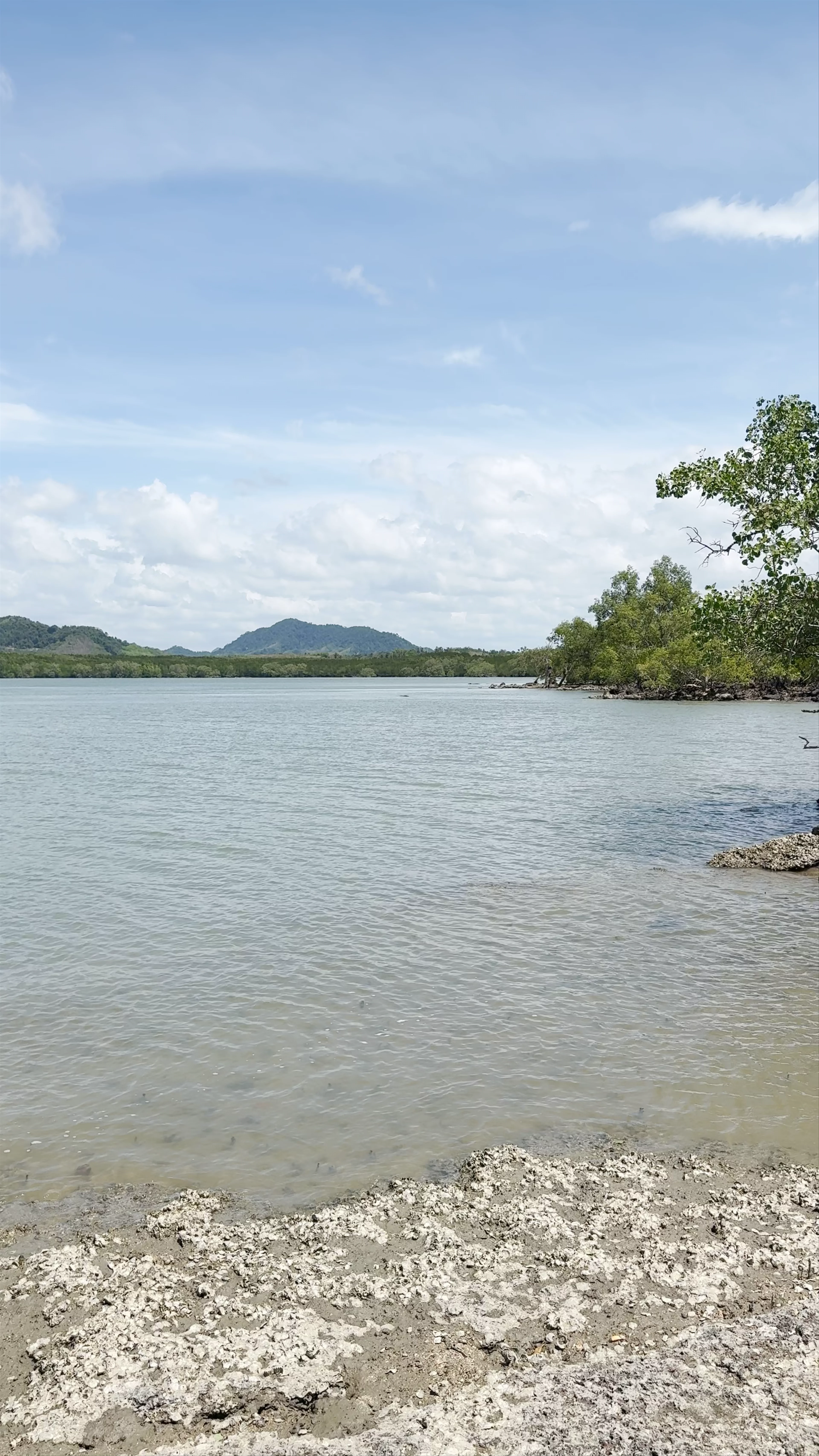 Baan Tae-Leng, Ko Lanta Noi