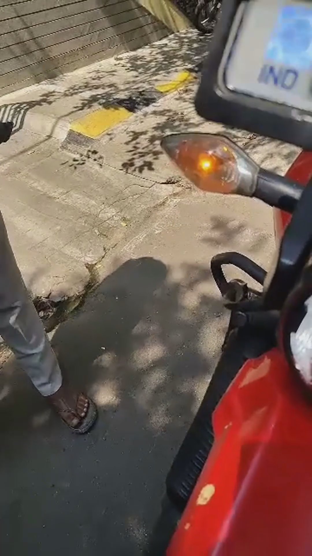 Walk-around video thumbnail