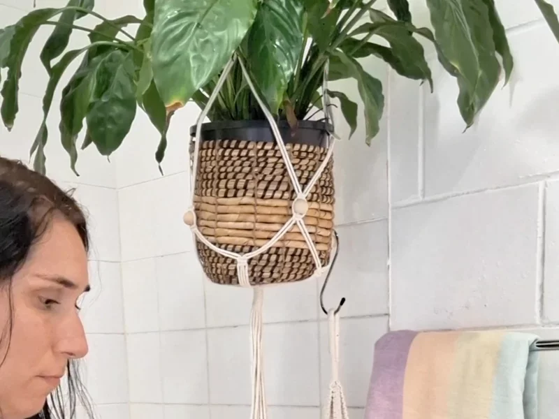 Self-Care Made Simple: Elena Shower Steamers in Action!"