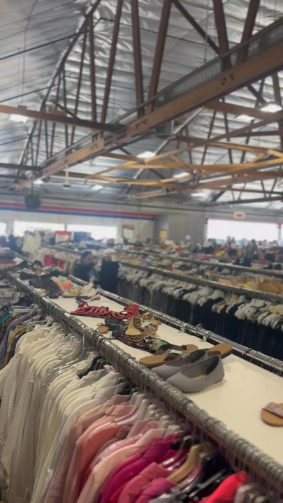 Super Thrift Store - Inside the thrift store - Thrift Stores Near Me - North Hollywood, California