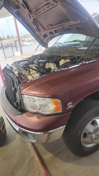 DES Roadside - MECHANIC - We work o. Everything dodge 3500 - Roadside Assistance Near Me