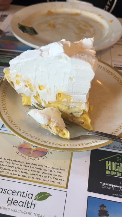 Eddie's Restaurant - Banana cream pie at Eddies YUM! - American Near Me - Sylvan Beach, New York