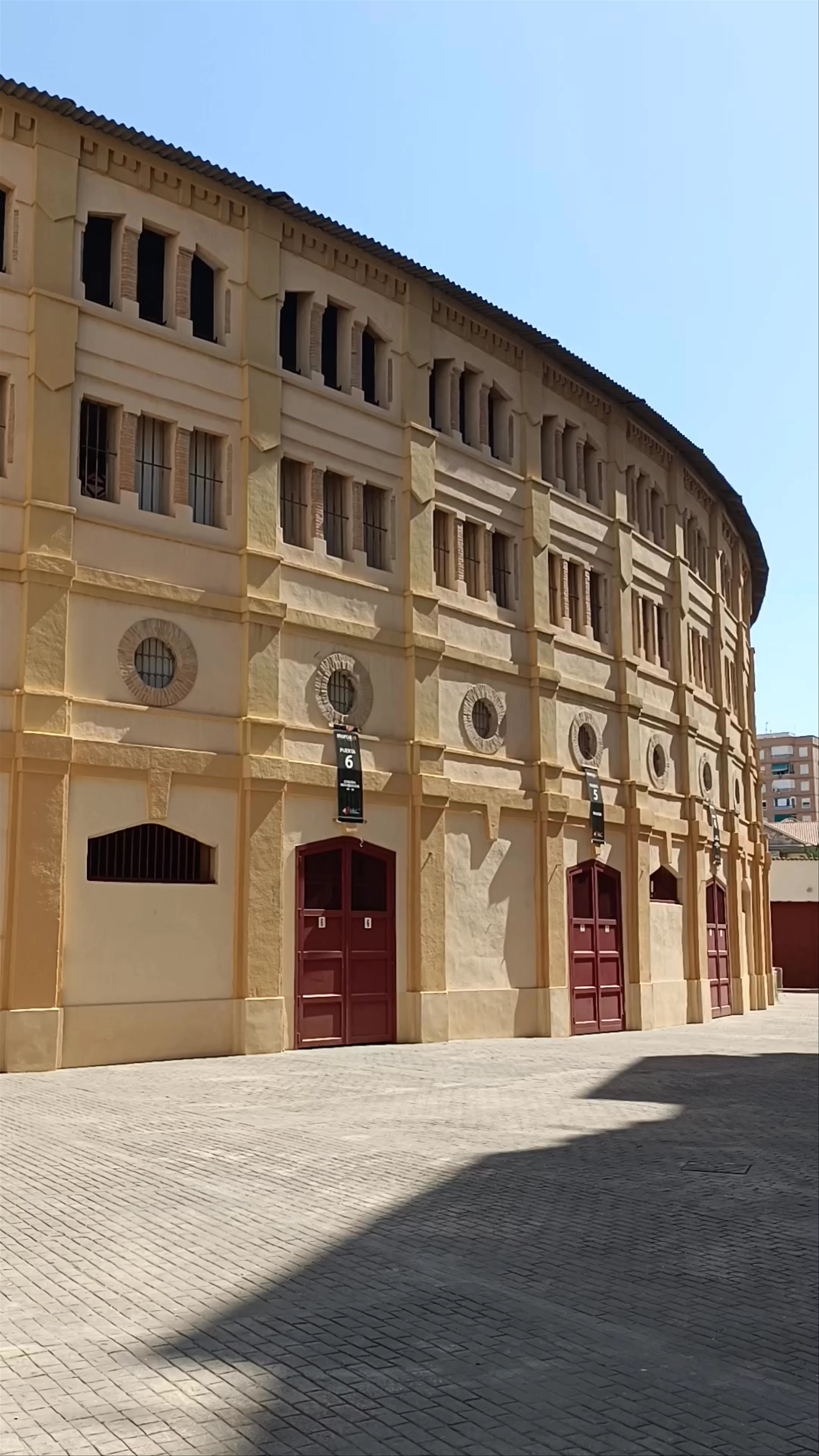 Plaza de toros, Ronda de Garay