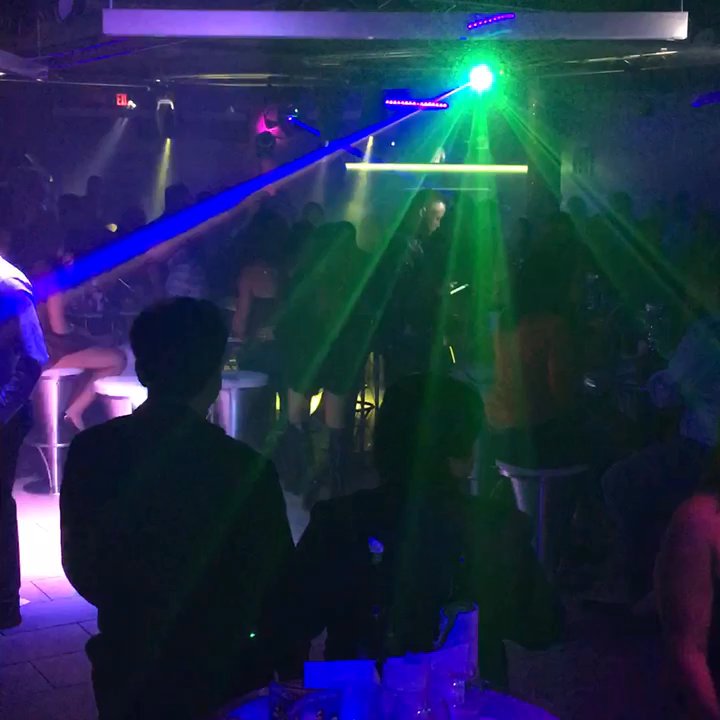 Makumba - Crowded, they didn't plan this, nothing but tables everywhere, no space to dance, as I said just like Cuba Libre - Dance Clubs Near Me - Philadelphia, Pennsylvania