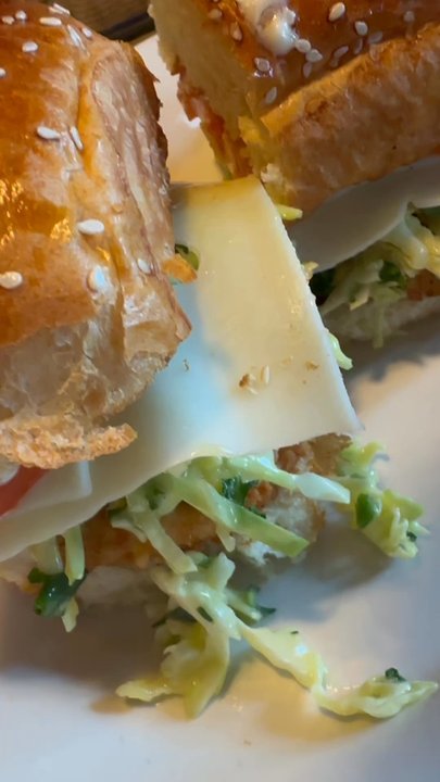 R+D Kitchen - DING'S CRISPY CHICKEN SANDWICH - New American Near Me - Santa Monica, California
