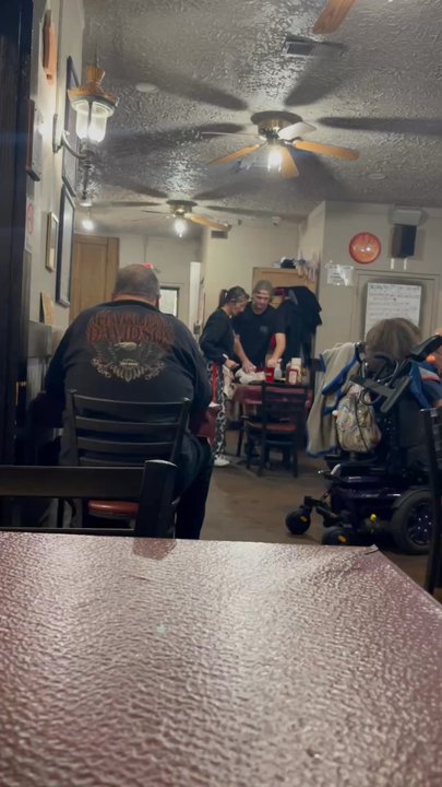 Fat Larrys - Fat Larry's atmosphere - Steakhouses Near Me - Memphis, Tennessee
