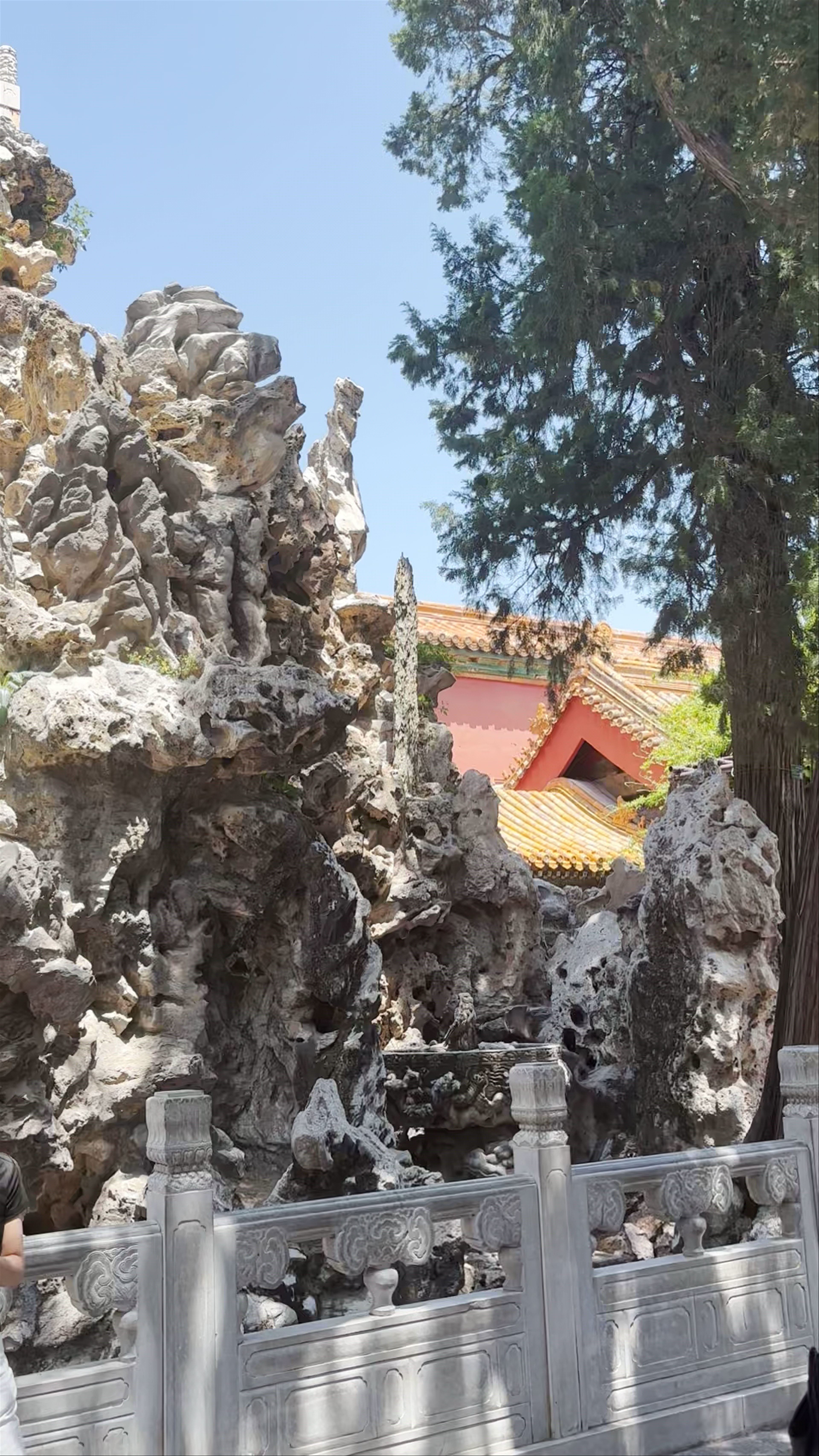 Gate of Divine Prowess: Ancient Majesty in Dongcheng, Beijing
