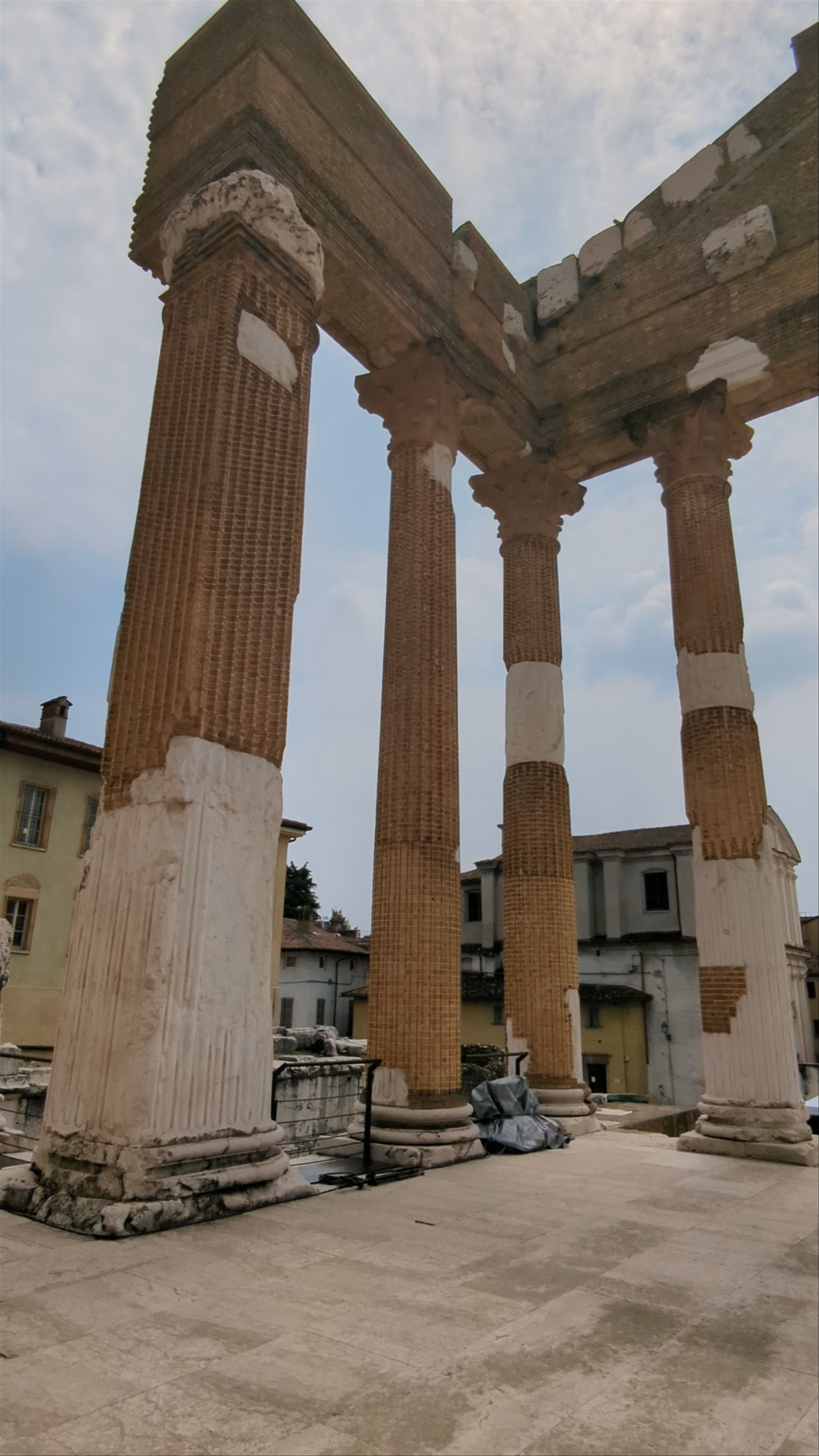 Capitolium o Tempio Capitolino: Ancient Roman Ruins in Brescia