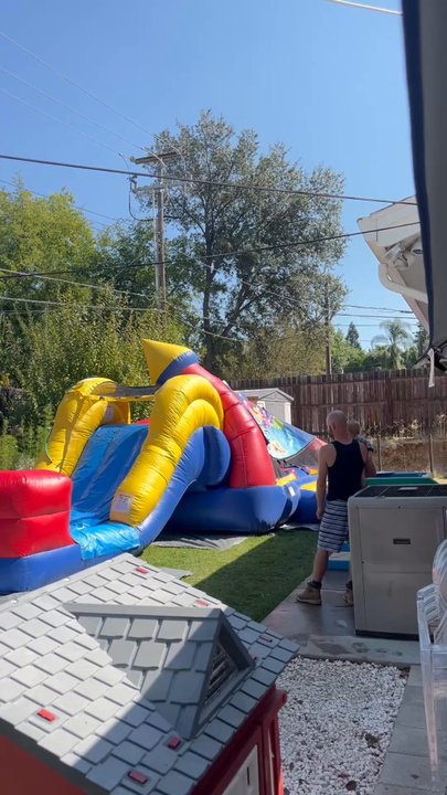 Capitol Party Jumps - Bounce House Rentals Near Me - Fair Oaks, California