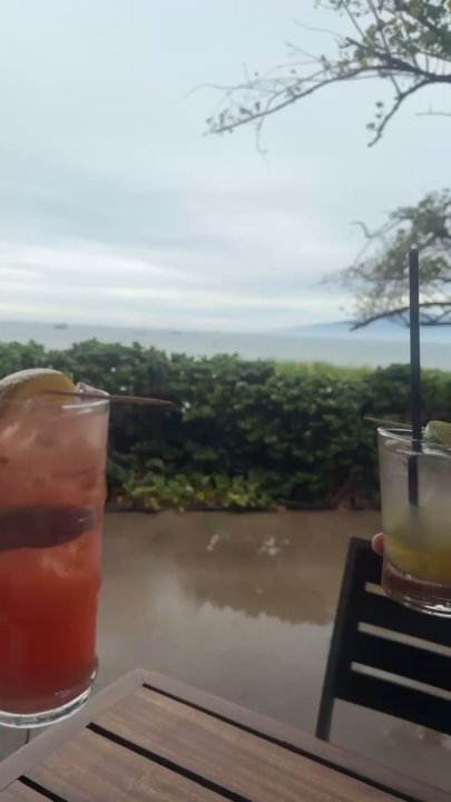 Aloha Mixed Plate - Waterfront seating - Hawaiian Near Me - Lahaina, Hawaii