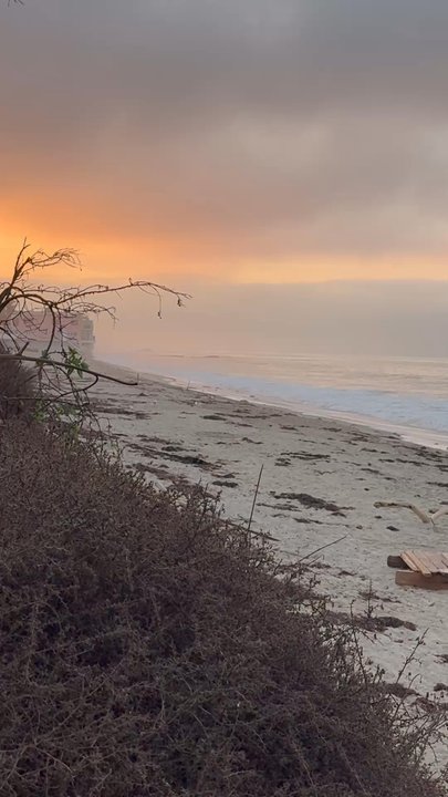 Malibu Rocky Beach - Beaches Near Me - Malibu, California