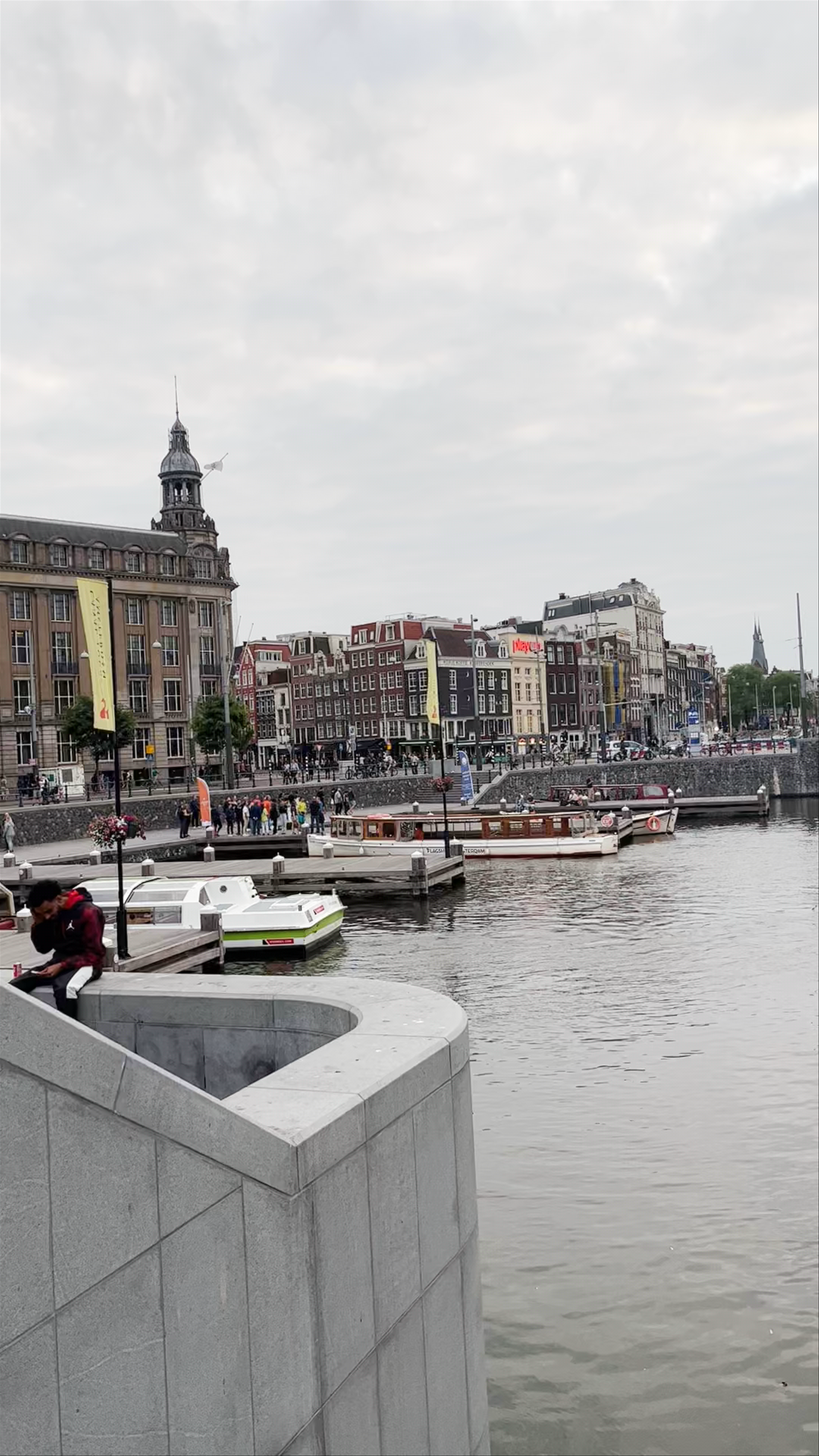 Rederij Kooij Canal Cruise at Amsterdam Centraal Station