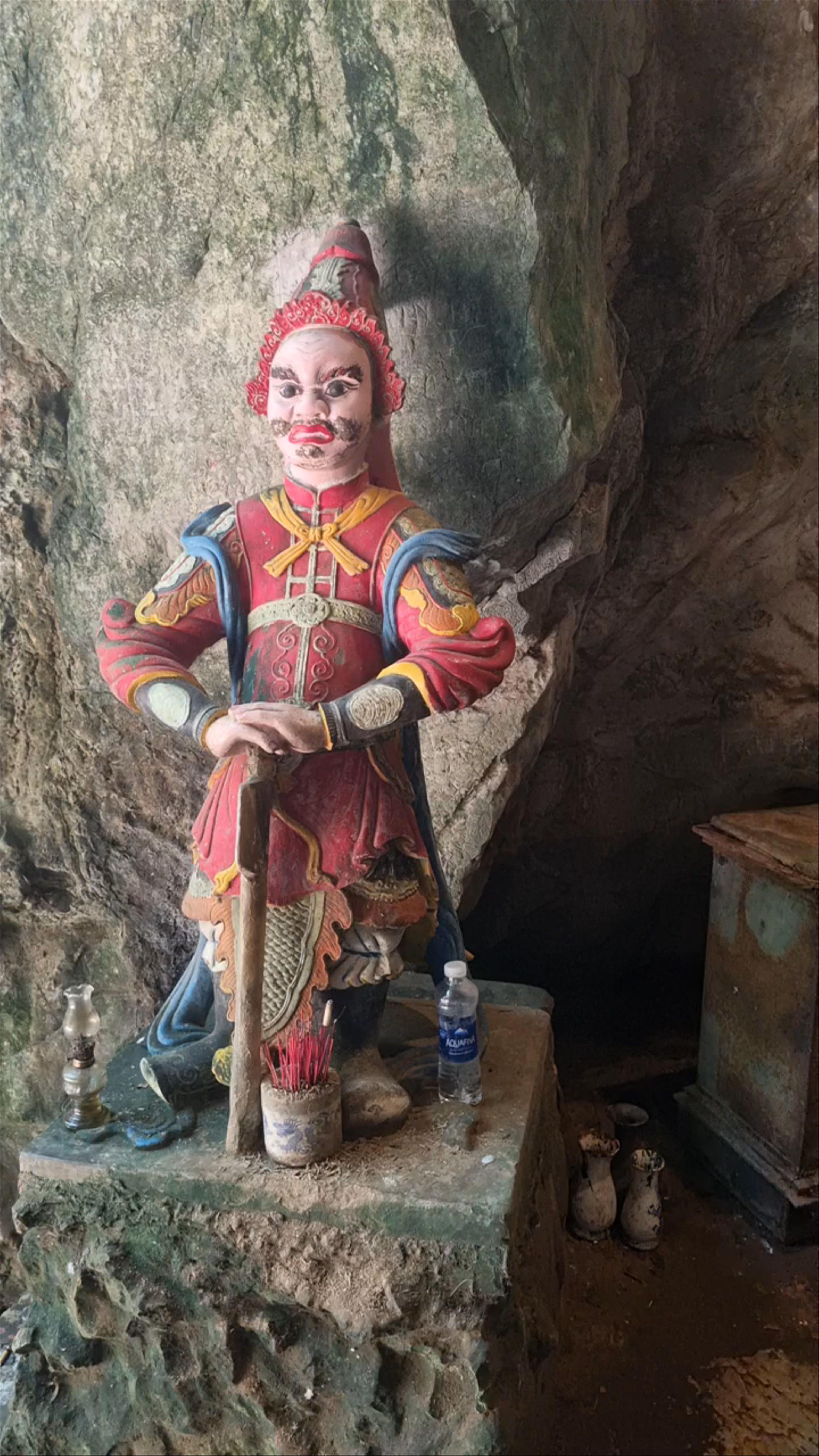 Động Âm Phủ