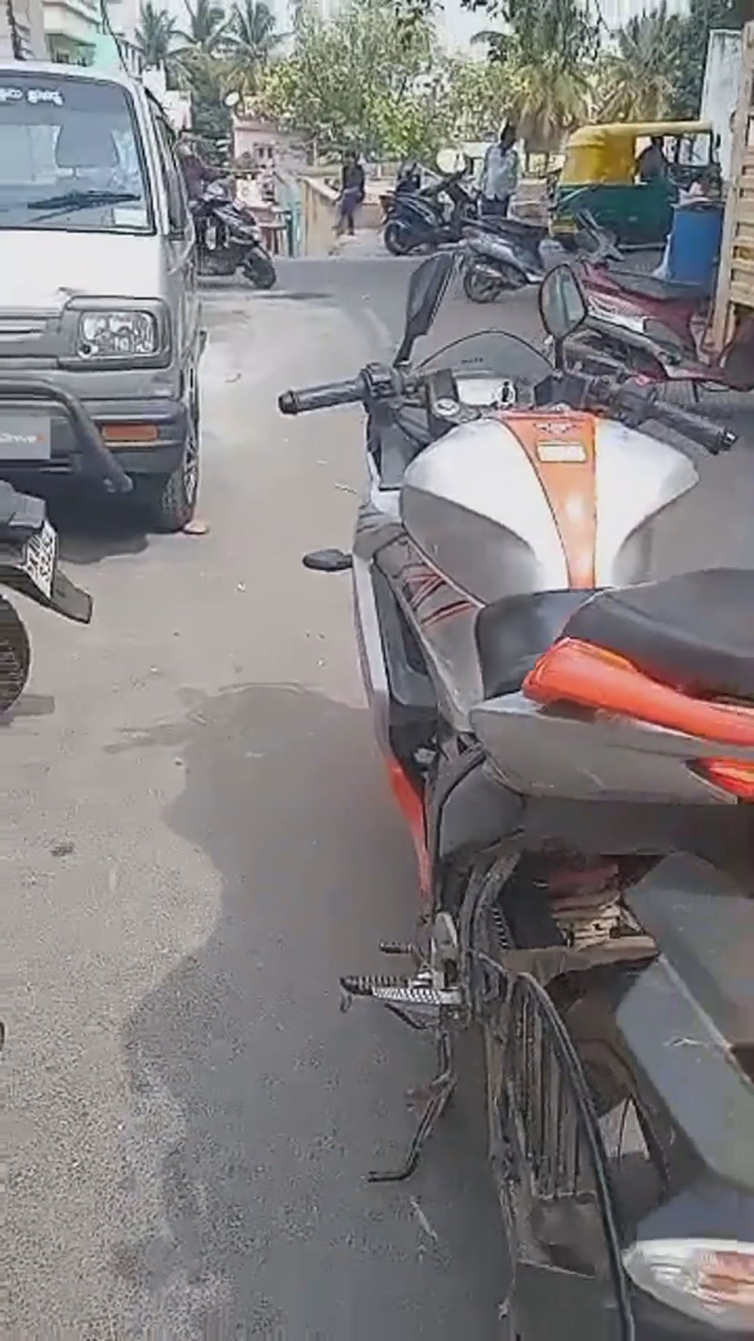 Walk-around video thumbnail