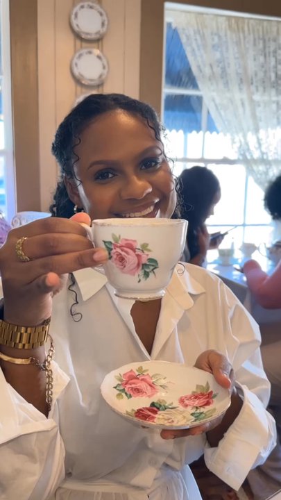 FOUR FRIENDS TEA ROOM - Updated September 2025 - 123 Photos & 95 ...