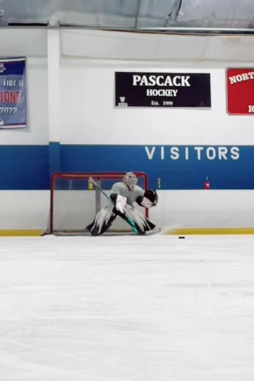 Estela Vazquez: Goalie camp before club & prep hockey start up with my new gear!