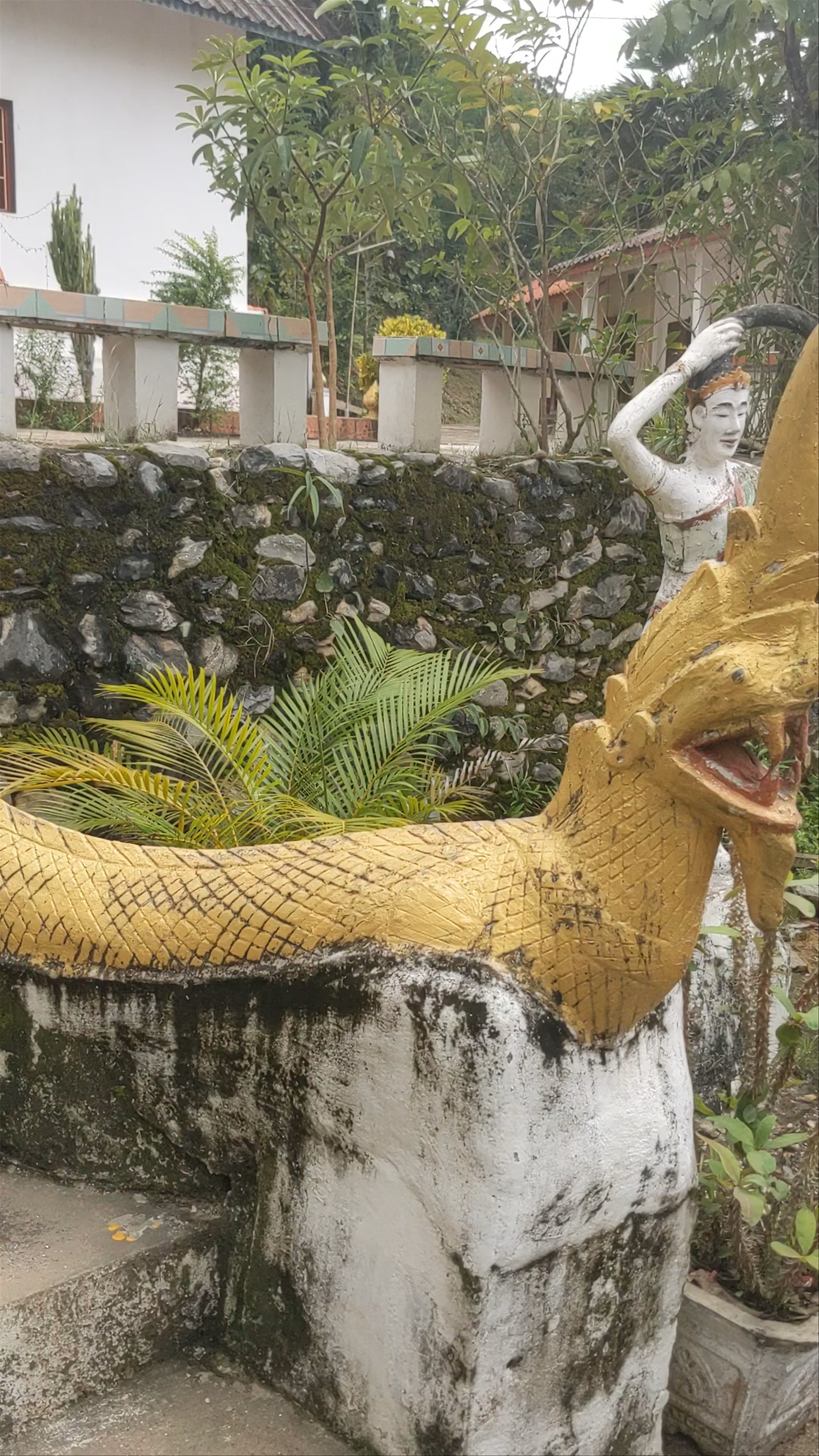 Sop Houn Temple: Serene Spiritual Escape in Nong Khiaw, Laos