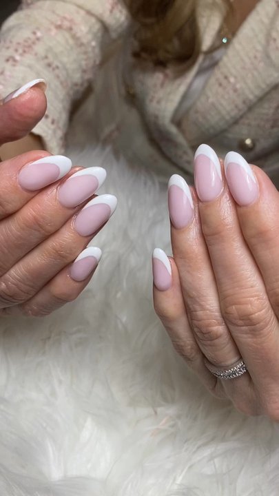 Dazzle Nail & Spa - Nail Salons Near Me - Chicago, Illinois
