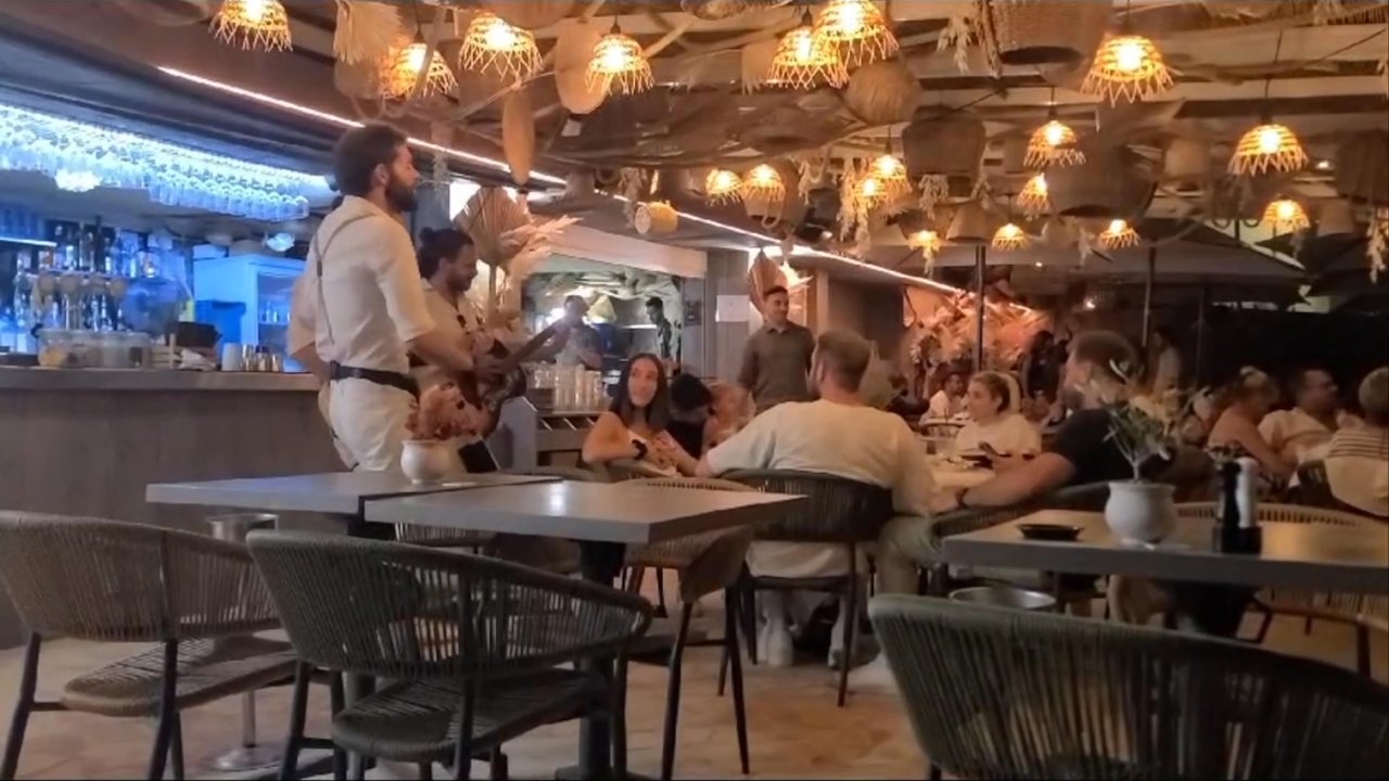 The Craftsmen @ Plage de la Garoupe - video