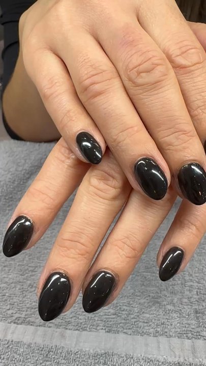 Daily Nails & Spa - Video of black powder dip almond shaped manicure - Nail Salons Near Me - Springfield, Virginia