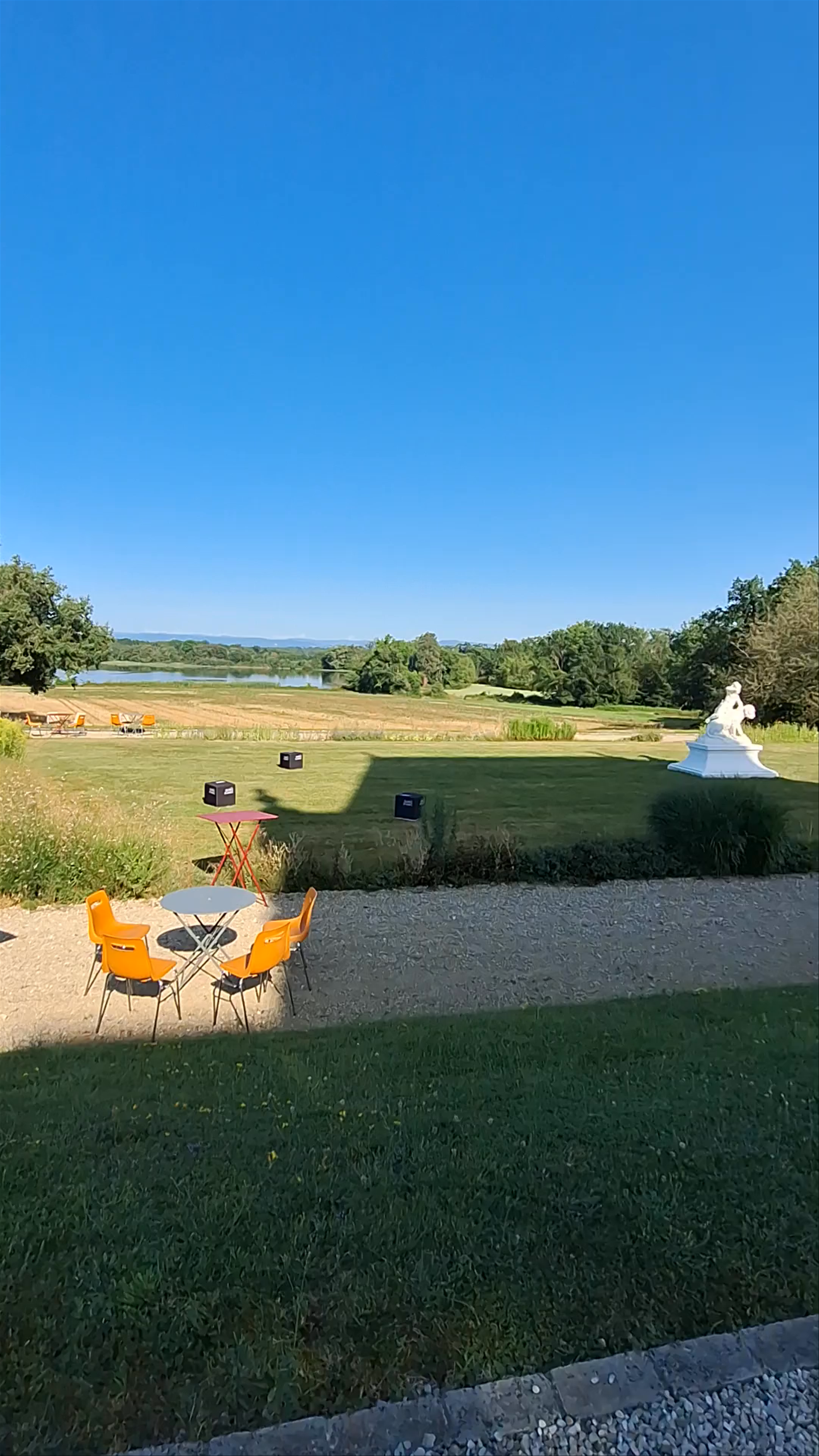 Château de Joyeux: Tranquil French Countryside Escape