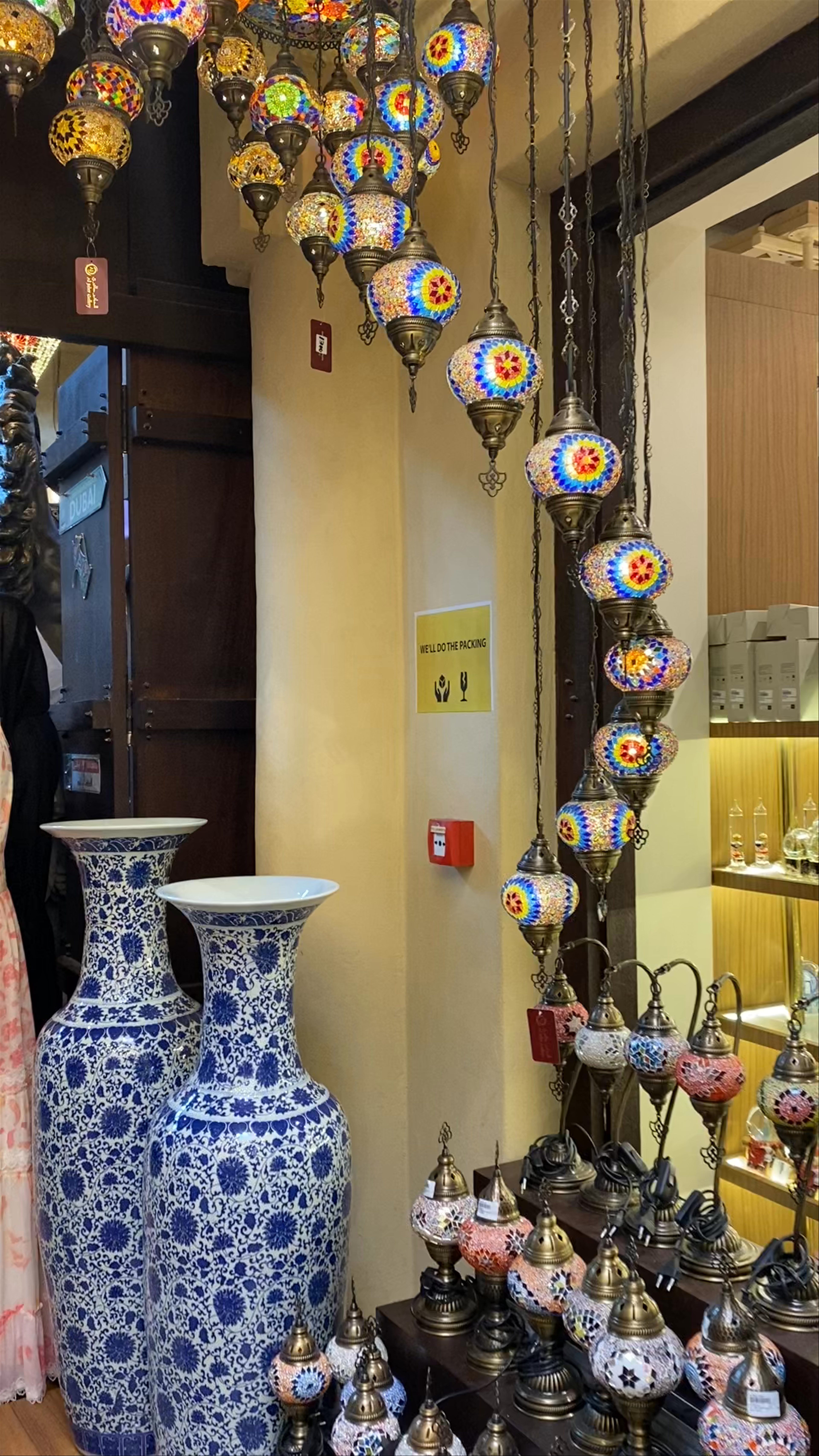 Souk Madinat Jumeirah - King Salman Bin Abdulaziz Al Saud Street - Dubai - United Arab Emirates