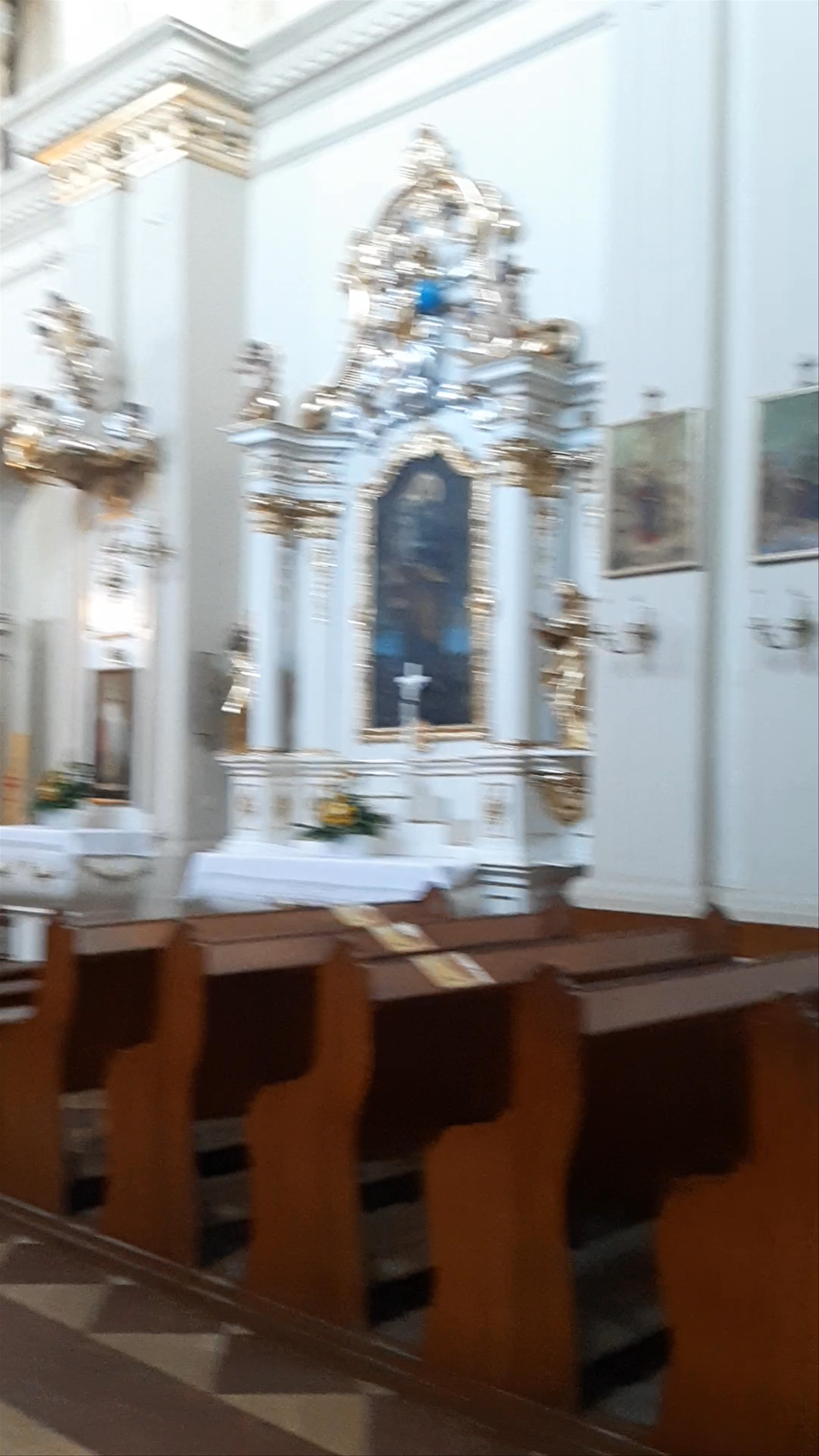 Parafia Narodzenia NMP św Sebastiana w Krasieninie