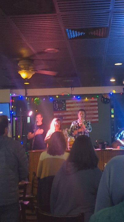 Two Shamrocks Public House - Irish Near Me - O'Fallon, Missouri