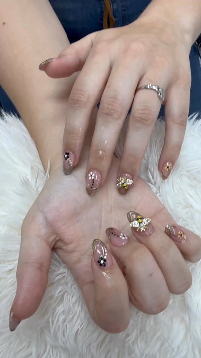 Gossip Nails - Nail Salons Near Me - Duluth, Georgia