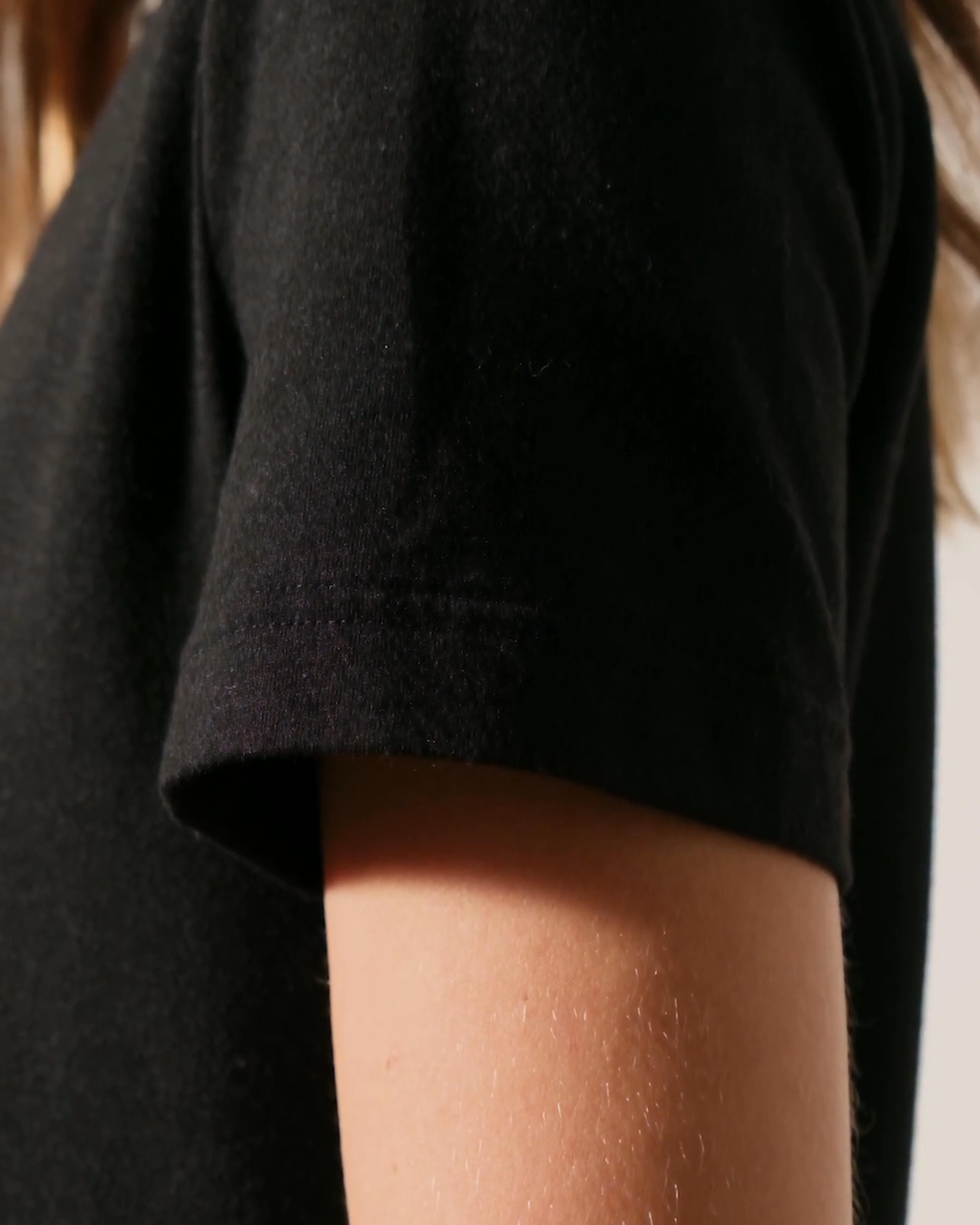 deres firstclass Tshirt Pamela トップス　ブラック deres firstclass Tshirt Pamela トップス ブラック first class