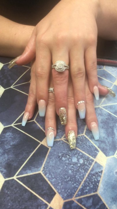 Fizz Nails Lounge - Nail Salons Near Me - Houston, Texas