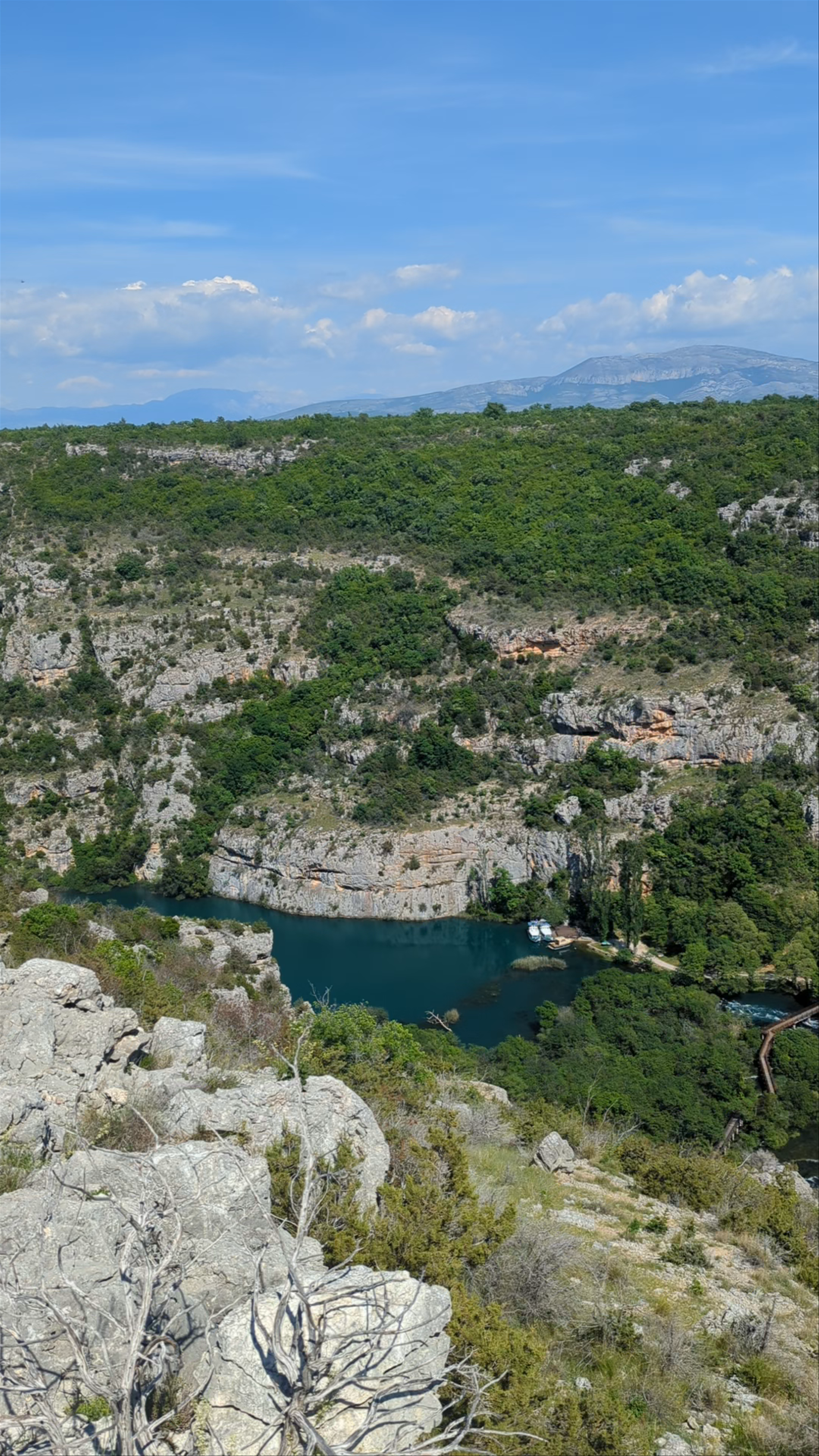 Skretanje za Vidikovac Rogovo