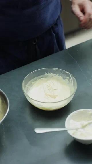Saffron Crème Fraîche