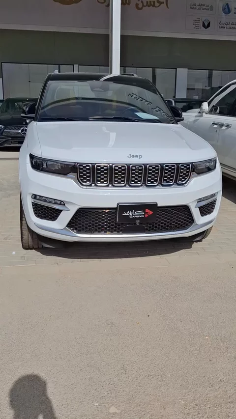 JEEP Grand Cherokee summit 2023