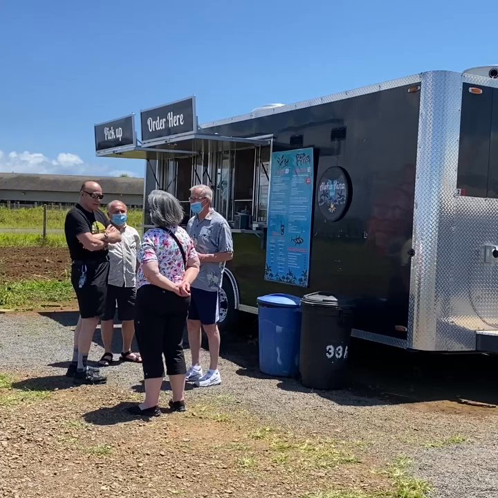 Aloha 'Aina BBQ and Catering - A crowd gathering to order food. - Barbeque Near Me - Haiku, Hawaii