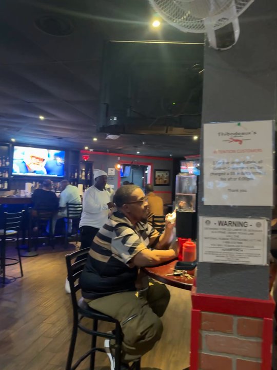 Thibodeaux's Authentic Cajun Cookin' - Inside the Tuesday before Christmas 2025. - Cajun/Creole Near Me - Duncanville, Texas