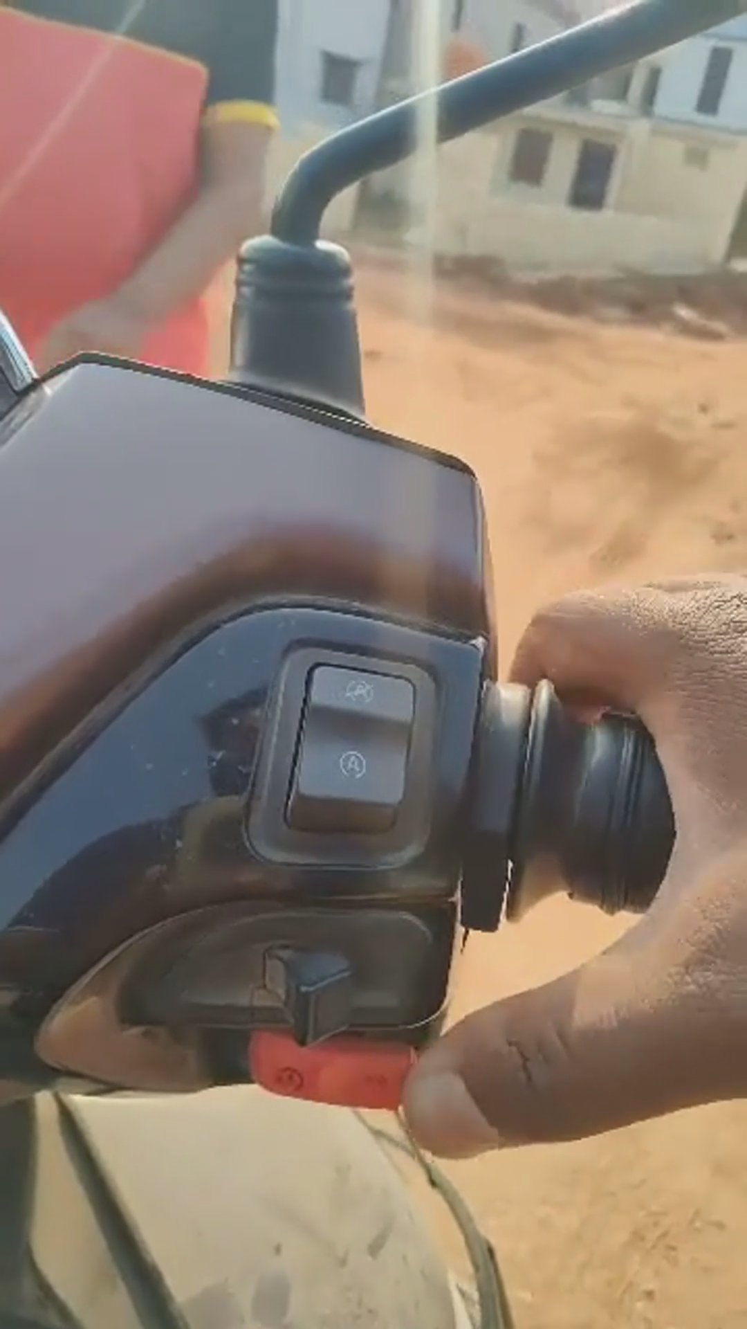 Walk-around video thumbnail