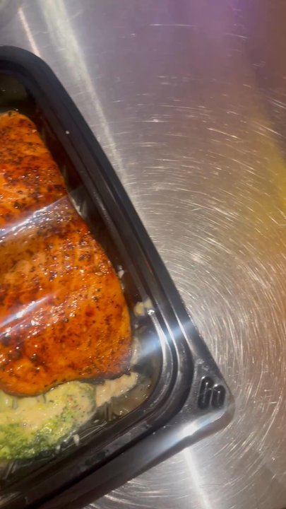 Bonanzas - The Salmon is my favorite. The shrimp with it just makes it the perfect dish! - Seafood Near Me - Miami Gardens, Florida