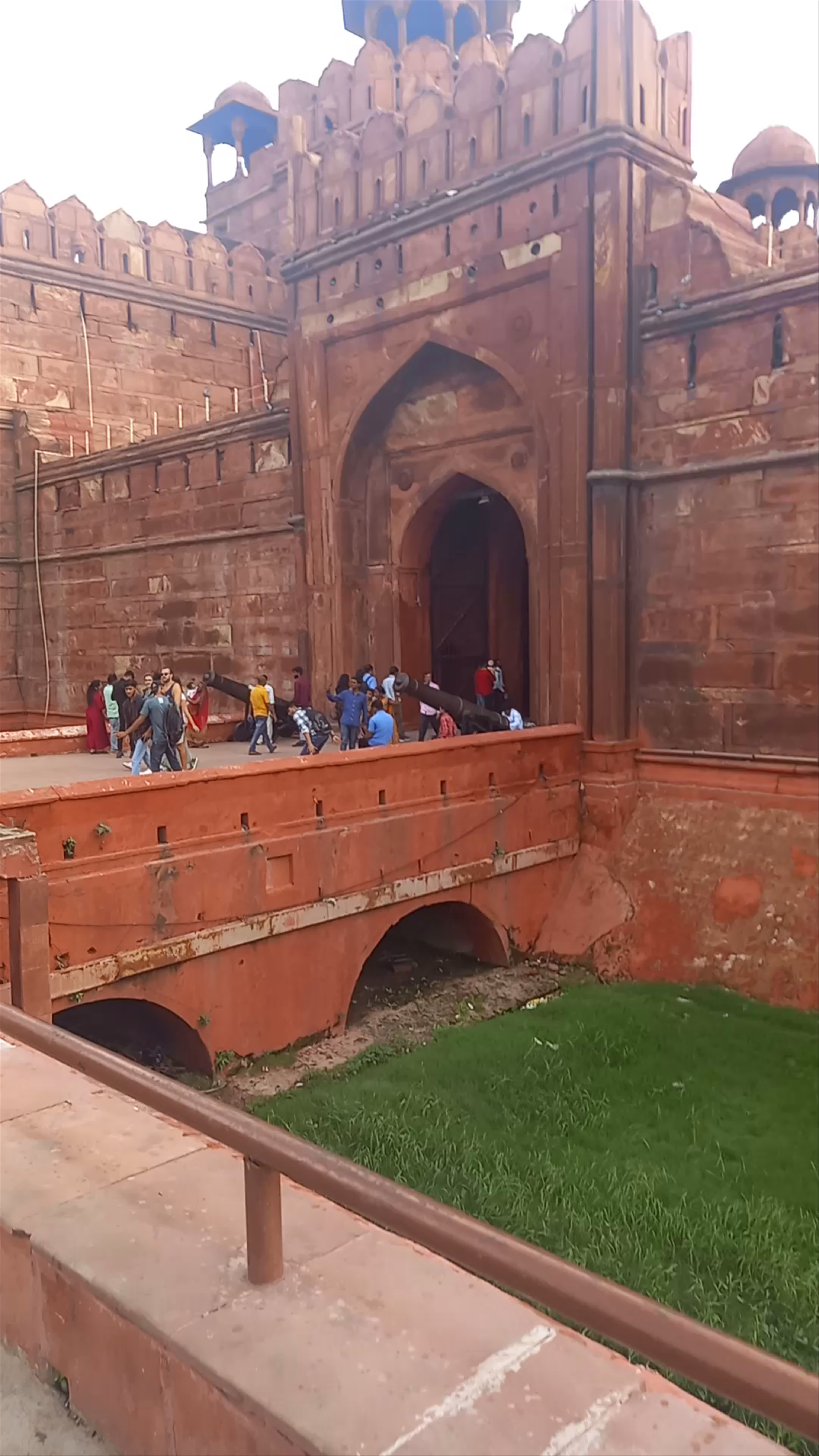 The Majestic Red Fort: A Timeless Icon of New Delhi