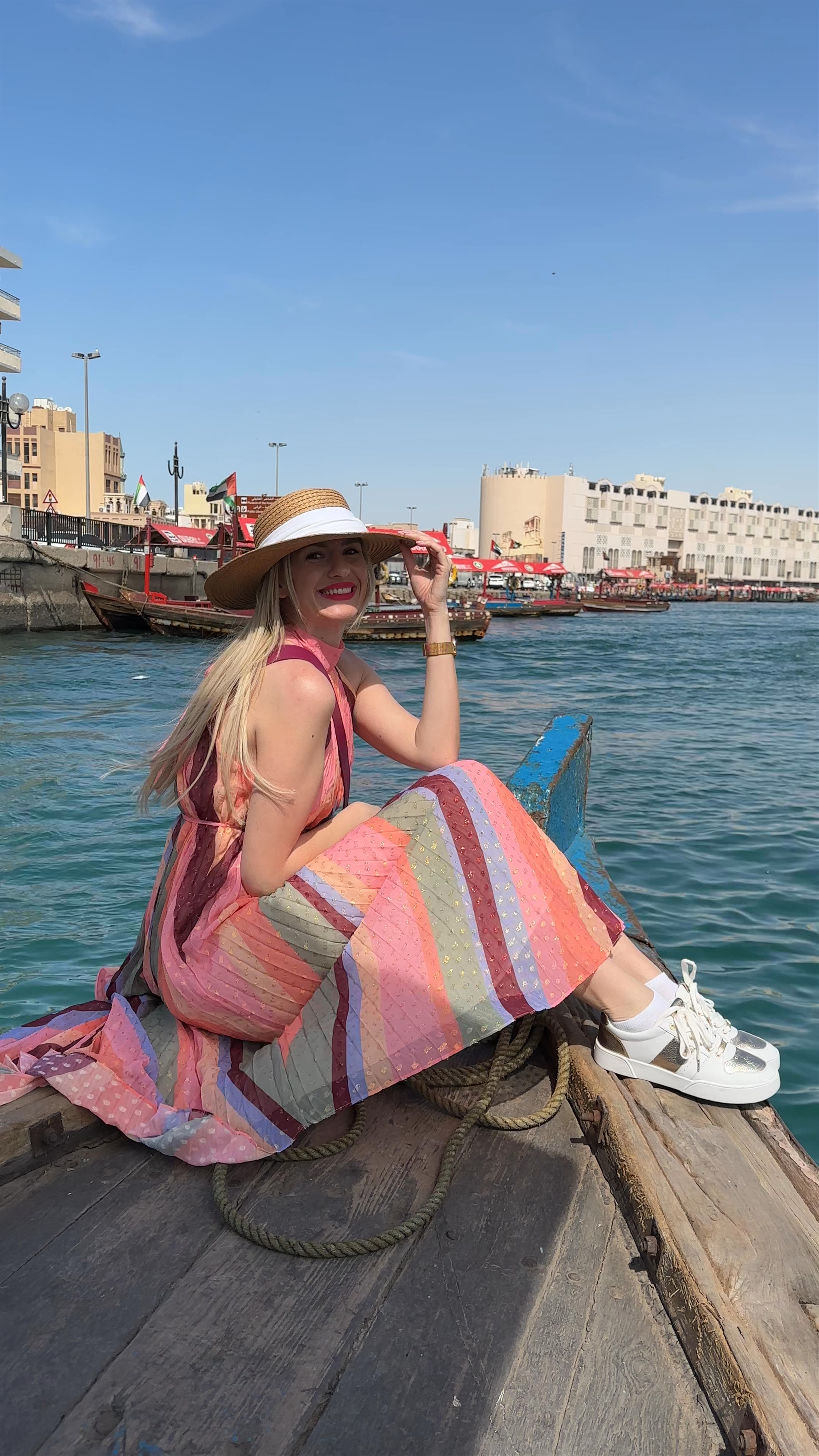 Abra Ride on Dubai Creek: A Serene Traditional Waterway Experience