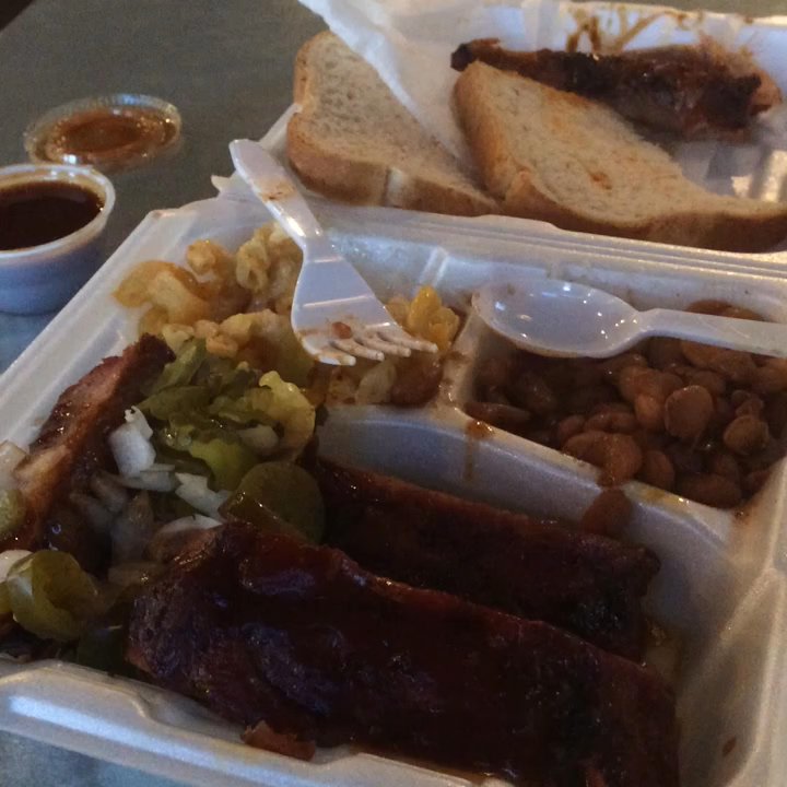 Cupp's Drive Inn - Study break - Burgers Near Me - Waco, Texas