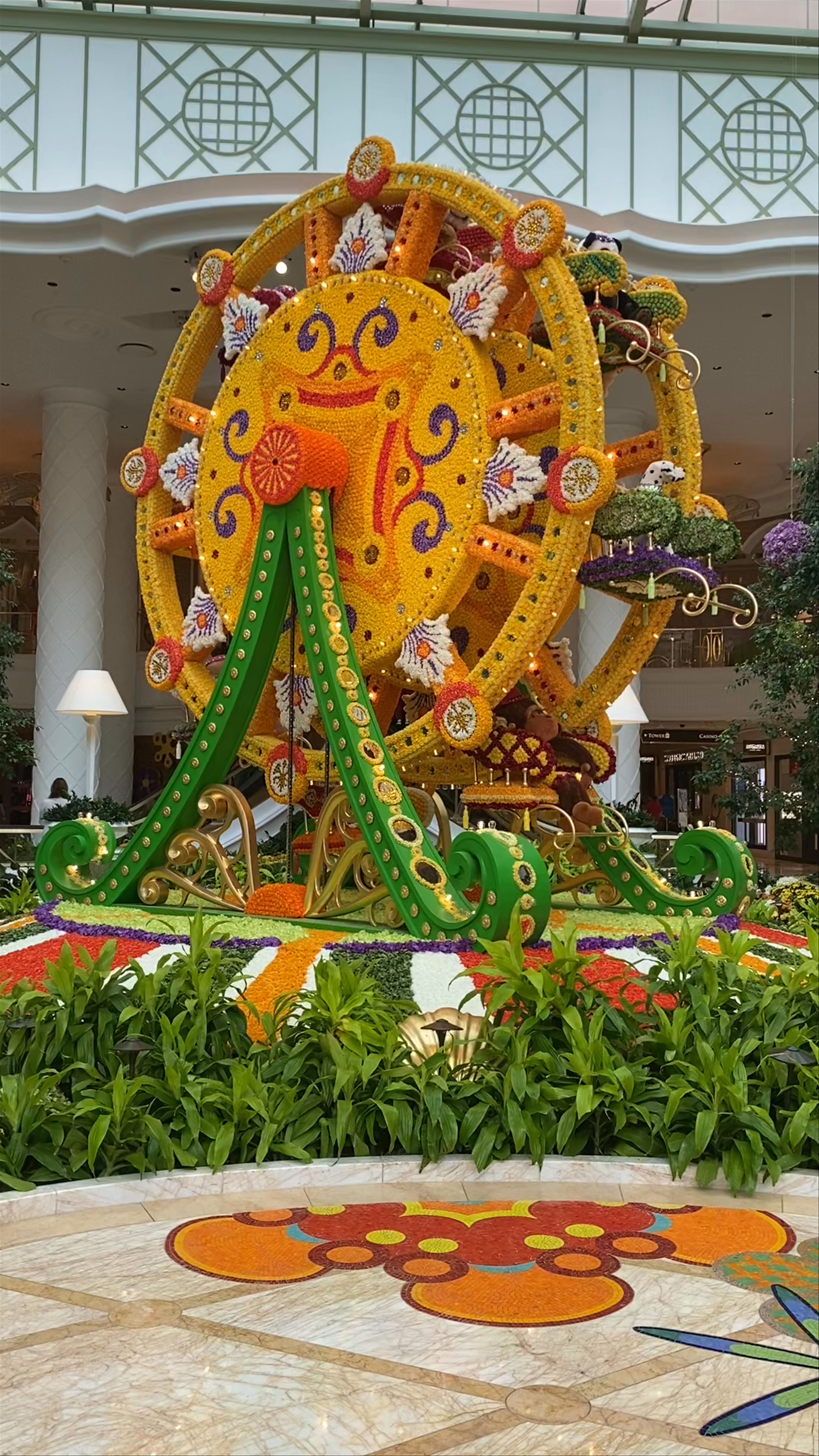 Floral Ferris Wheel Display at Encore Boston Harbor