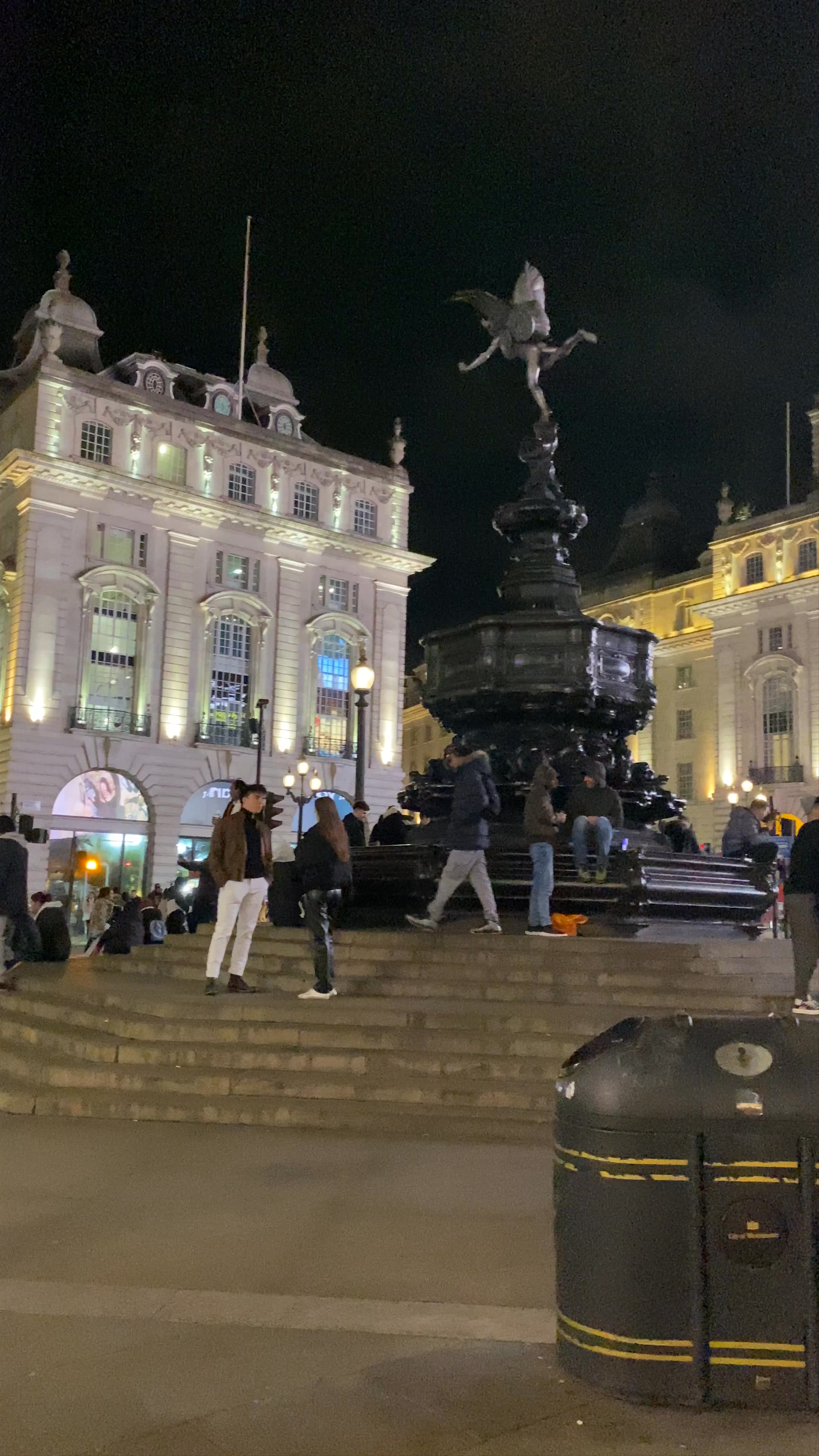Piccadilly Circus