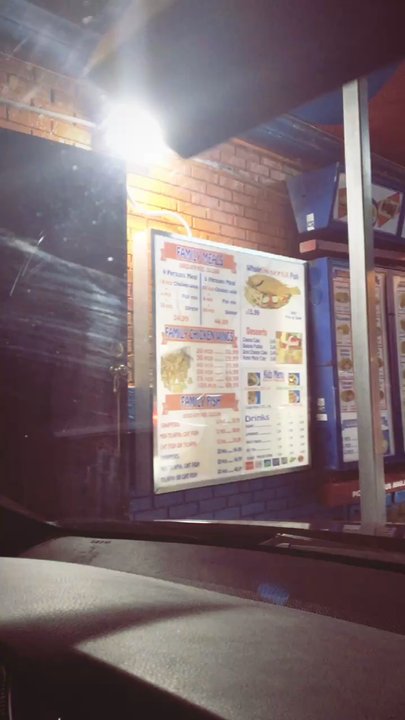 Snappers Fish & Chicken - Seafood Near Me - Miami, Florida